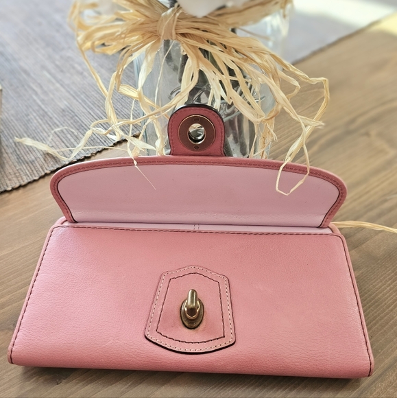 ON HOLD FOR BG/Do Not Purchase-  Coach Gigi Kisslock Framed Wallet French Purse - Picture 3 of 10